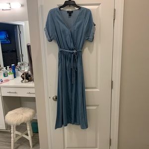 Karen Kane lightweight denim dress, cuff sleeves size small